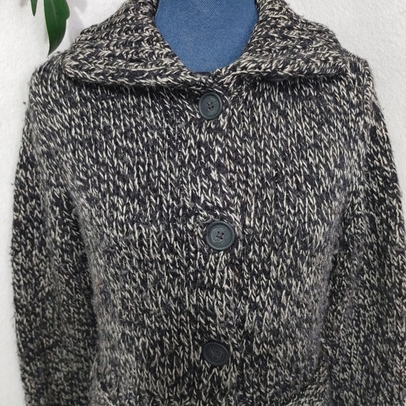 GAP Heathered Black Chunky Belted Cardigan Sweater - Picture 5 of 8